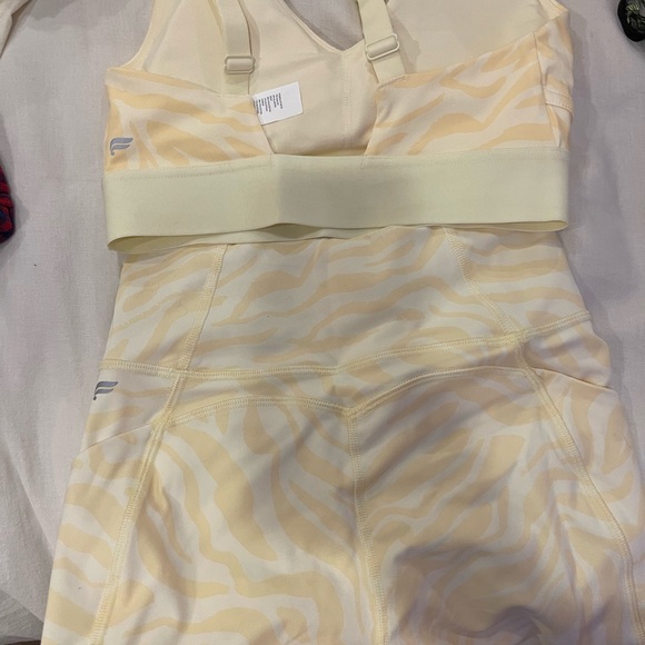 Fabletics Set - Picture 2 of 5